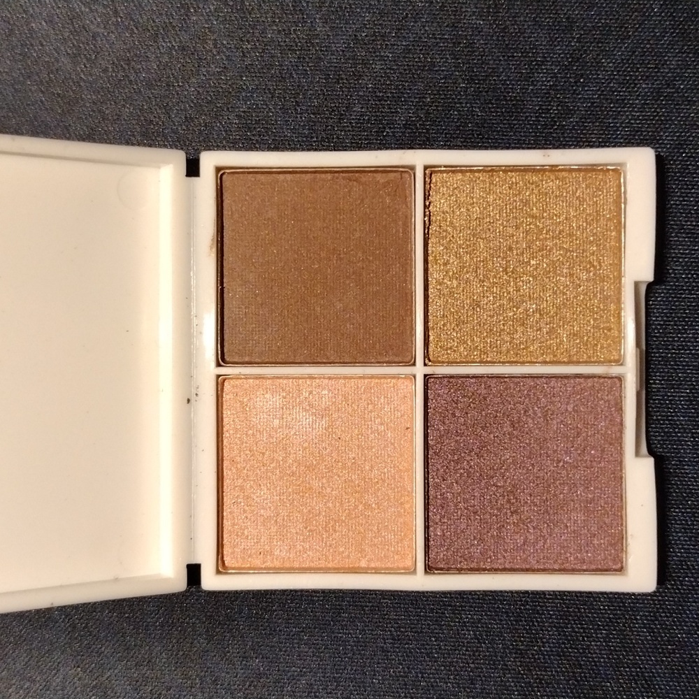 Oryza Beauty 'Astral Amethyst Shimmer Eyeshadow'